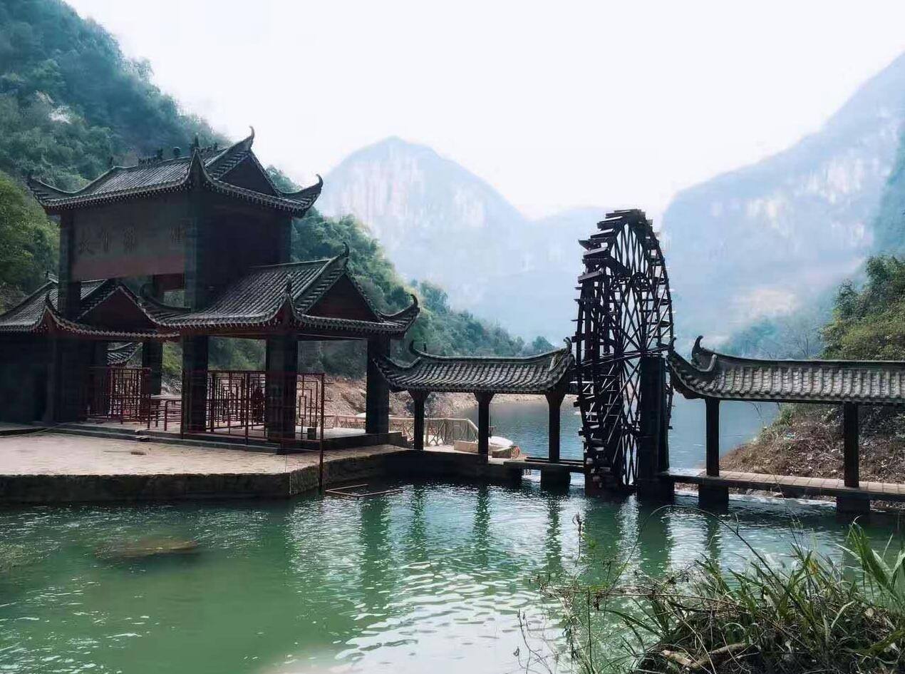 {線上娛樂}(恩施旅游景点大全图片)